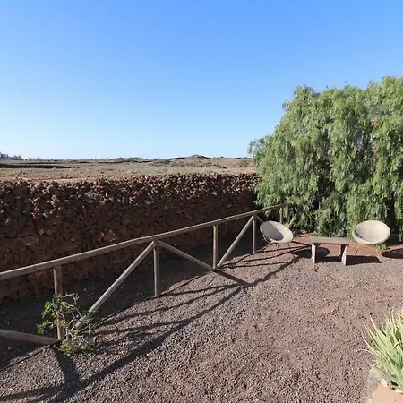 וילה Flora לאחארס